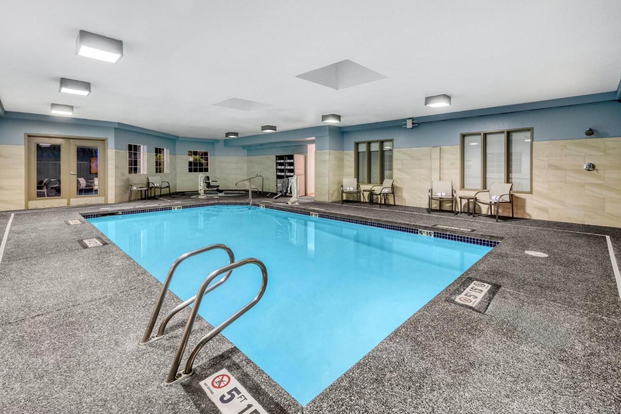 Holiday Inn Express Hotel & Suites Portland - Jantzen Beach By Ihg Exteriér fotografie